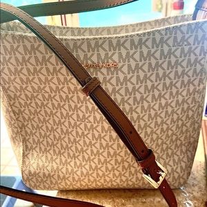 Michael Kors Messenger style bag In color Vanilla